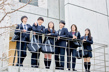 自由ヶ丘学園高等学校